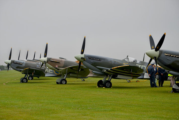 Supermarine spitfire lineup duxford flying legends 2014    | warbirds online