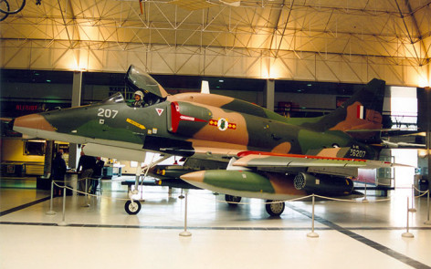 Skyhawk a4d 2n modified to a4 l standards-on long term loan from us navy at rnzaf museum    | warbirds online