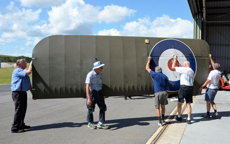 Bristol F2B Fighter wings