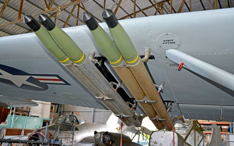 Cessna O-1G Bird Dog VH-XVB-smoke marking rockets