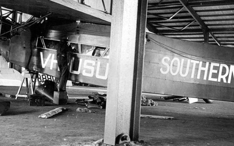 Southern Cross Fokker undergoing repairs believed to be at Richmond NSW