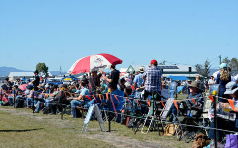 A large crowd at the 2016 Brisbane Valley Airshow Watts Bridge