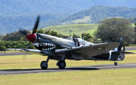Temora Supermarine Spitfire Mk IIIX VH-HET displays at WOI 2017