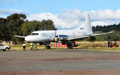 Convair 580 vh-pdw being relocated to display area at hars parkes museum by hars volunteers    | warbirds online