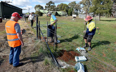 Hars volunteers prepare new fencing for aircraft display at parkes aviation museum    | warbirds online