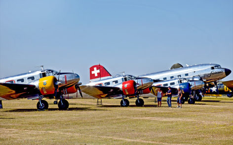 Classic formation team at flying legends 2018    | warbirds online