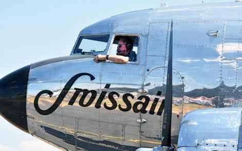 Swissair dc 3 n431hm ready to go    | warbirds online