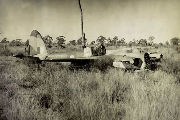 DH 98 Mosquito FB Mk V1 RAF Serial HR609 crashed at West Dubbo on 12 Dec 1945